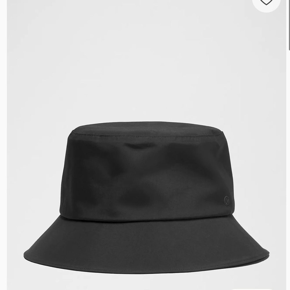 Lululemon Black Reversible Bucket Hat NWOT